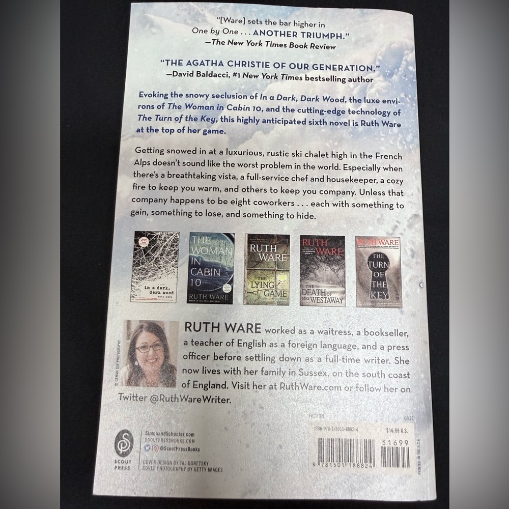 Two-Book Set by Ruth Ware “In A Dark, Dark Wood” and “One By One” - Picture 4 of 7